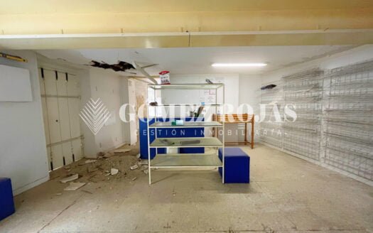 Edificio a reformar en Vélez-Málaga